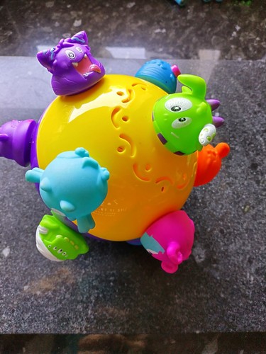Spin master chuckle ball - master,